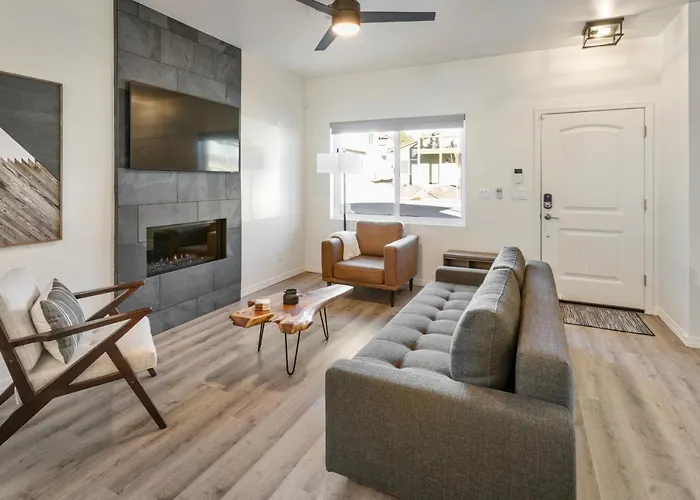 Flg Retreat - Modern With Mountain Views Holiday home *